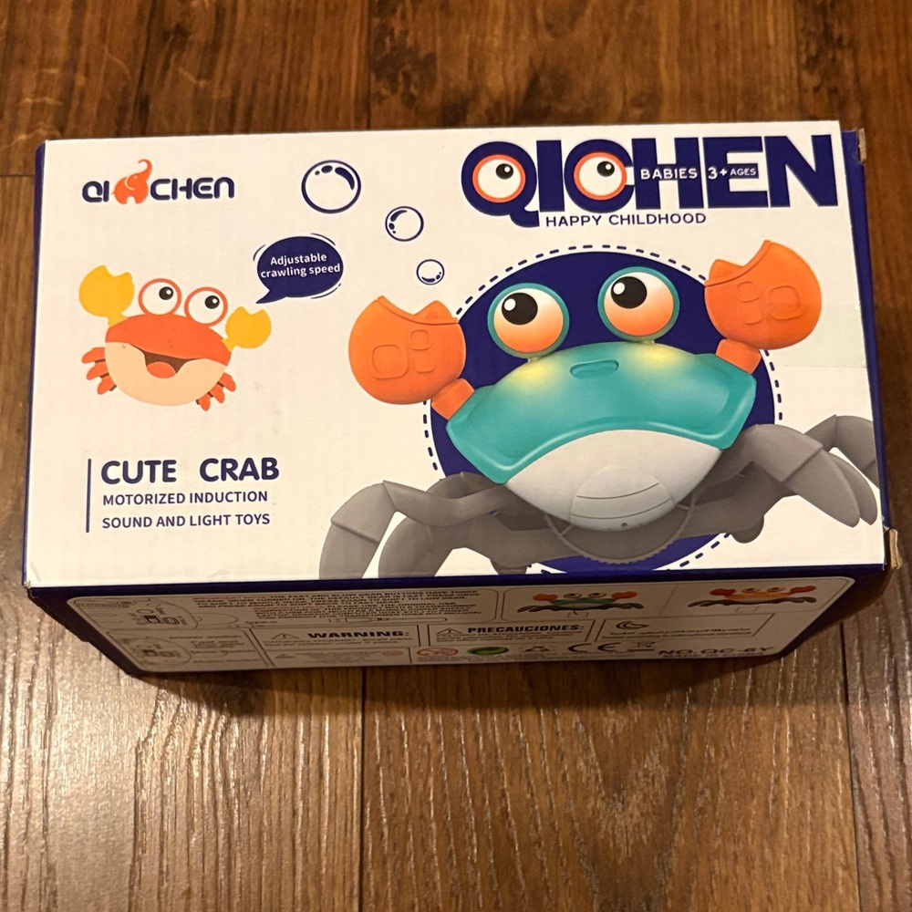 Qichen Cute Crab Toy with Sound and Light